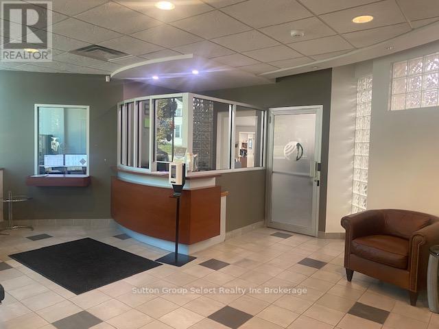 143 Bell Street E, Ingersoll, Ontario  N5C 2N9 - Photo 6 - X12396036