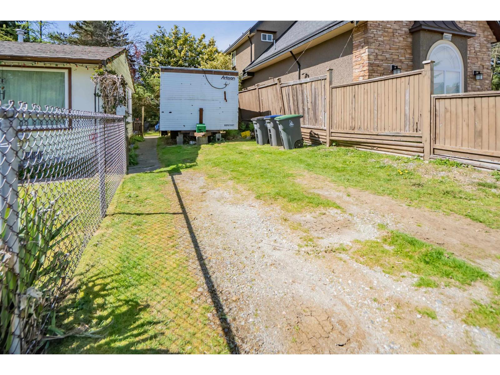 10079 143 Street, Surrey, British Columbia  V3T 4S9 - Photo 3 - R3114129