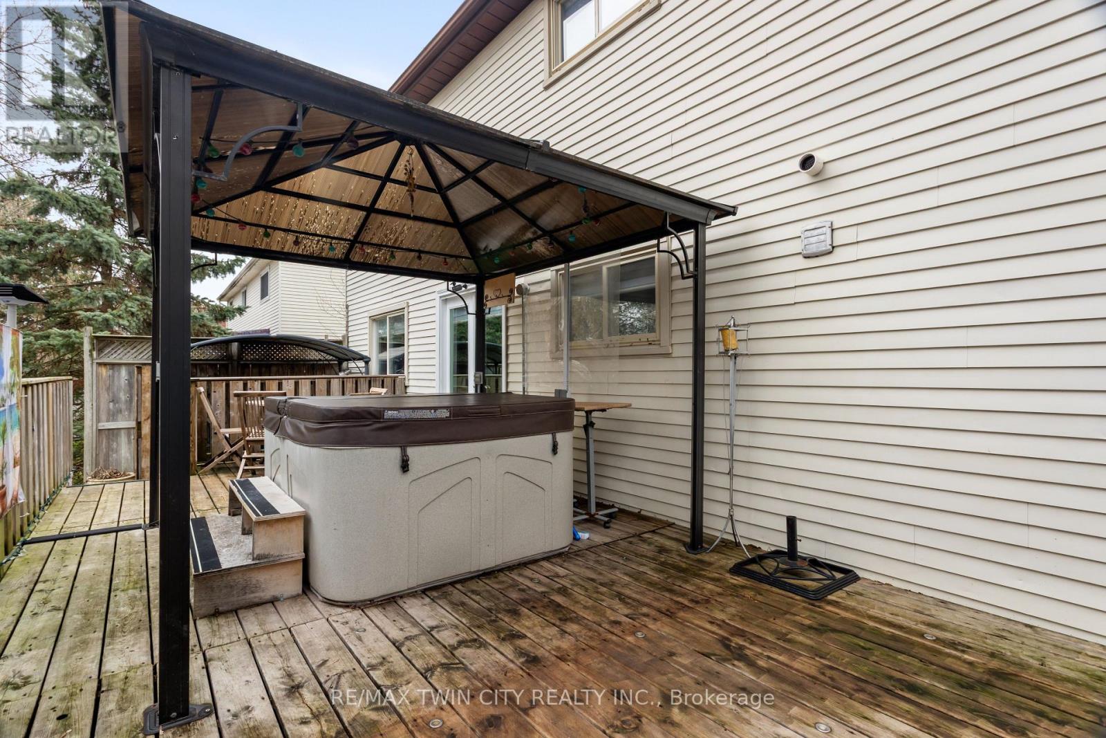 769 Scottsdale Drive, Guelph, Ontario  N1G 3N7 - Photo 45 - X13026454