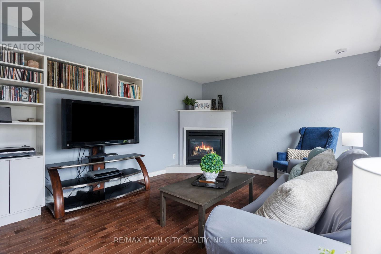 769 Scottsdale Drive, Guelph, Ontario  N1G 3N7 - Photo 5 - X13026454