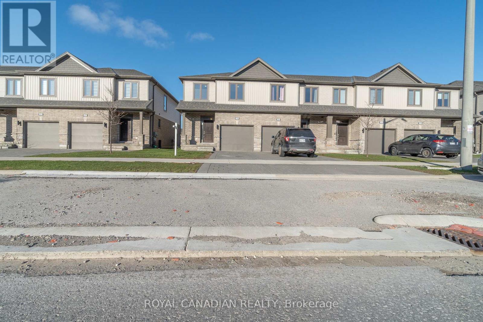 705 Chelton Road, London South, Ontario  N6M 0J1 - Photo 2 - X13026592