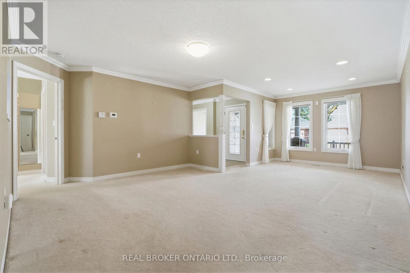 17 Parkside Drive, Guelph, Ontario  N1G 4X7 - Photo 4 - X13026626