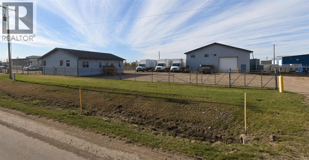 9247 92 Avenue, Grande Prairie, Alberta  T8V 2H7 - Photo 1 - A2303783