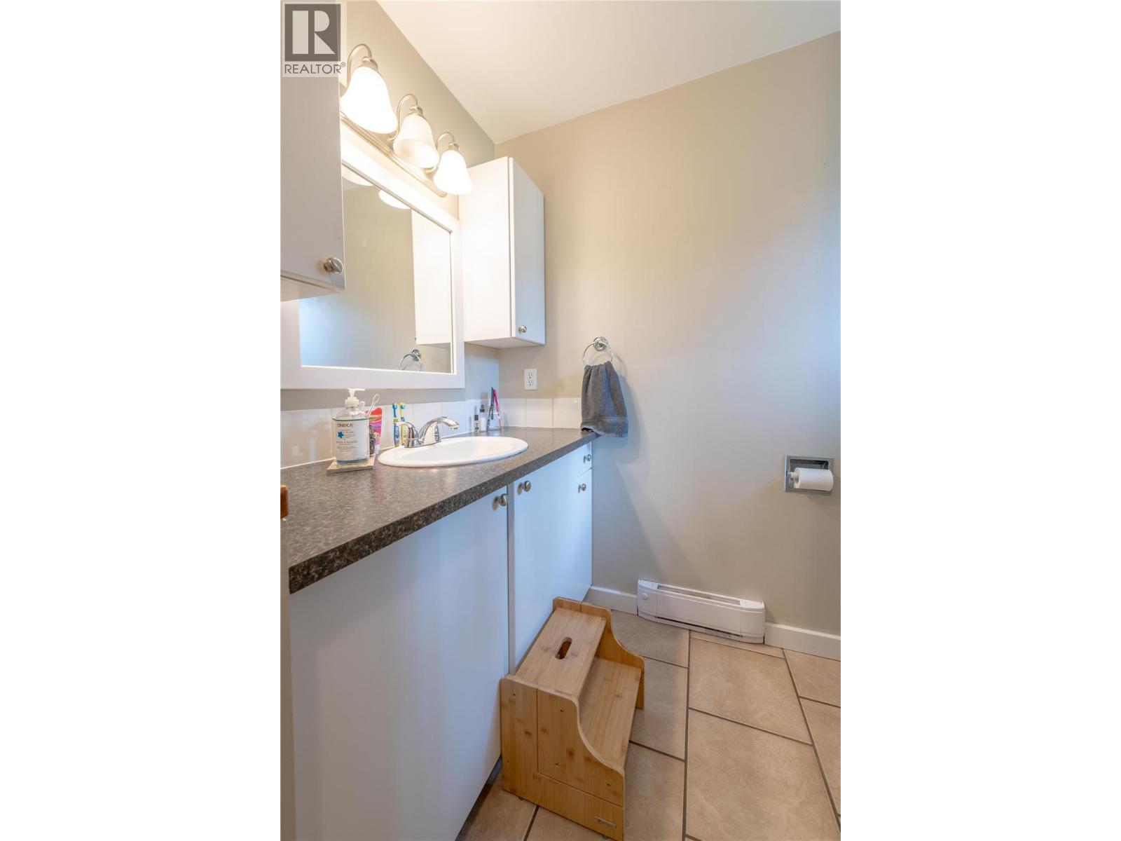 411 Sixth Street, Salmo, British Columbia  V0G 1Z0 - Photo 24 - 10382864