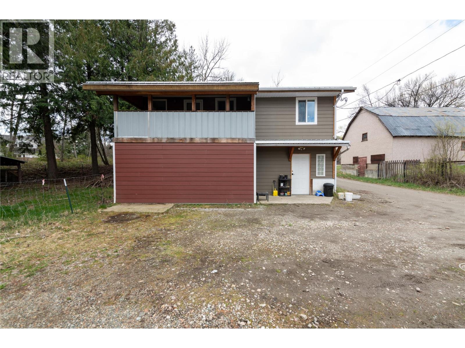 411 Sixth Street, Salmo, British Columbia  V0G 1Z0 - Photo 3 - 10382864