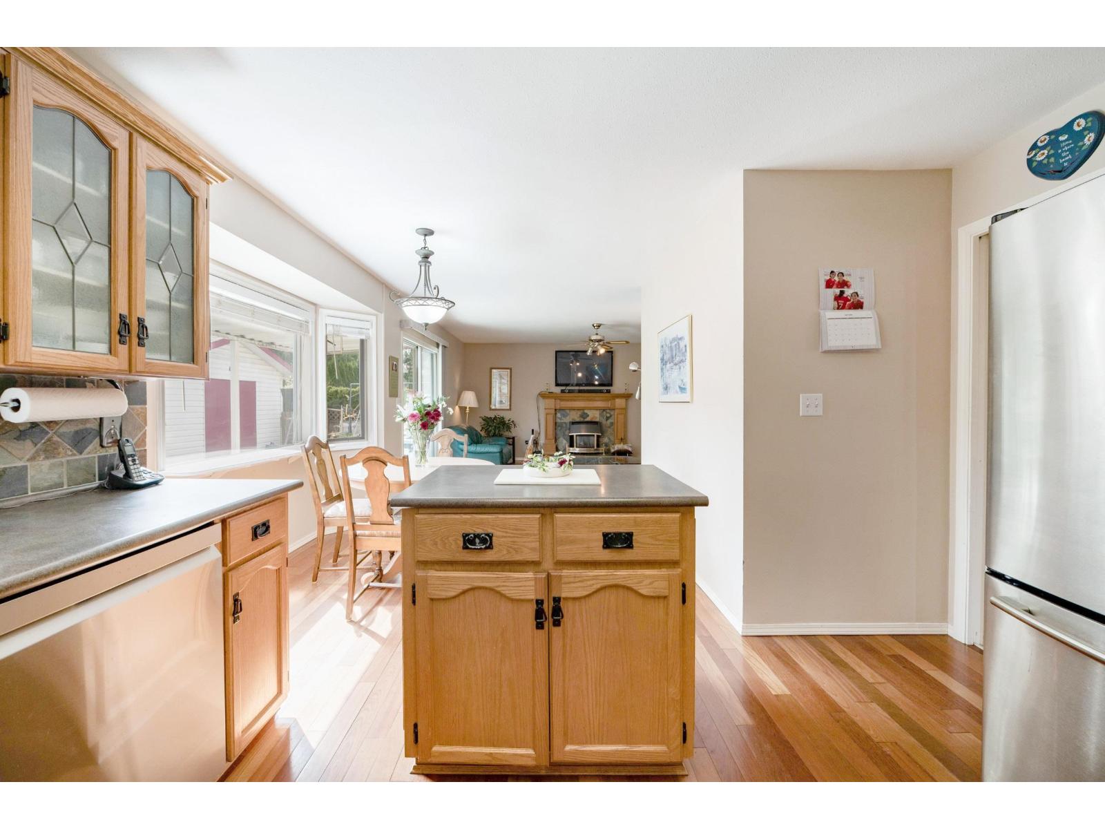 44722 Cumberland Avenue, Sardis South, Chilliwack, British Columbia  V2R 3B6 - Photo 11 - R3113246