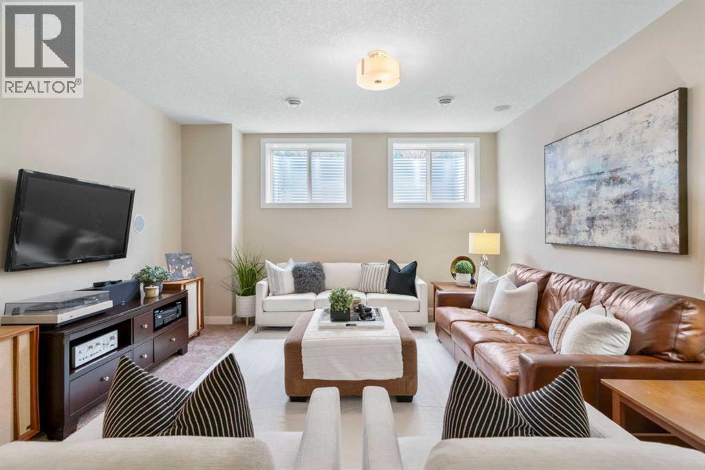 25 Fireside Landing, Cochrane, Alberta  T4C 0V9 - Photo 36 - A2285252