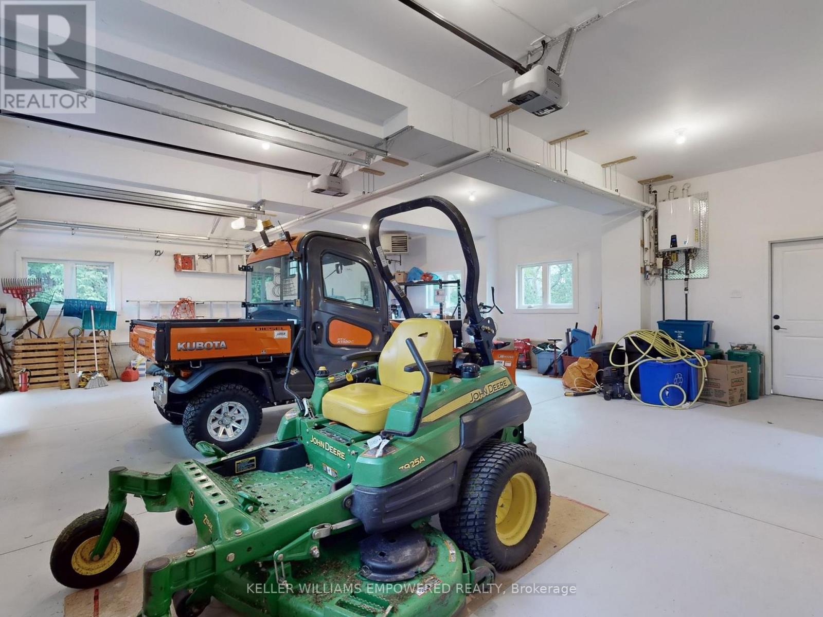 6 Macleod Estate Court, Richmond Hill, Ontario  L4E 0B1 - Photo 26 - N12770824