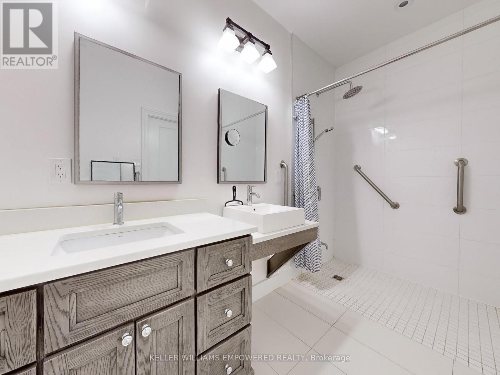 6 And 8 Macleod Estate Court, Richmond Hill, Ontario  L4E 0B1 - Photo 40 - N12770830