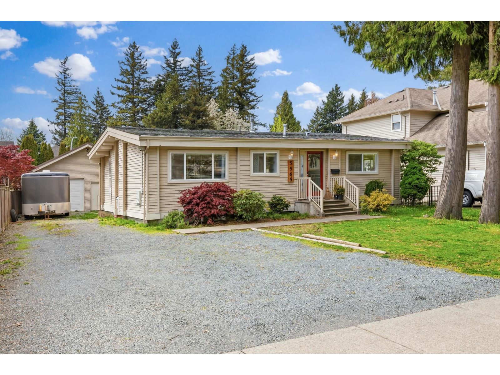 5565 Peach Road, Sardis South, Chilliwack, British Columbia  V2R 5L9 - Photo 1 - R3114086