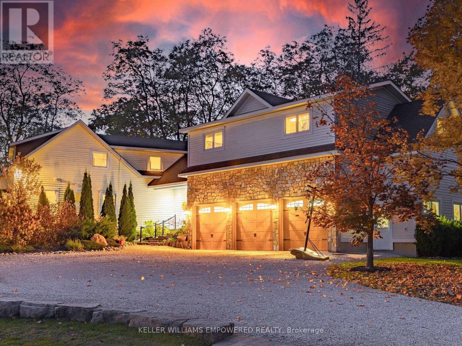 6 And 8 Macleod Estate Court, Richmond Hill, Ontario  L4E 0B1 - Photo 5 - N12770830