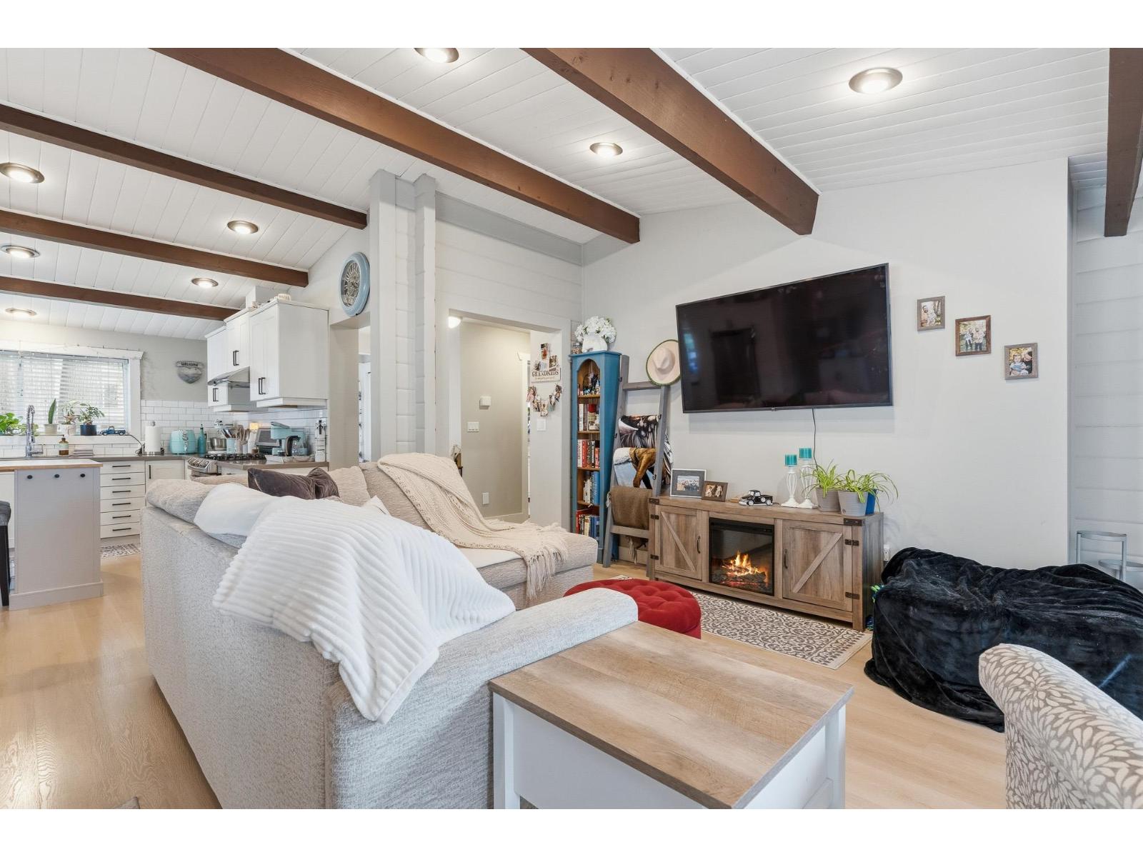 5565 Peach Road, Sardis South, Chilliwack, British Columbia  V2R 5L9 - Photo 12 - R3114086