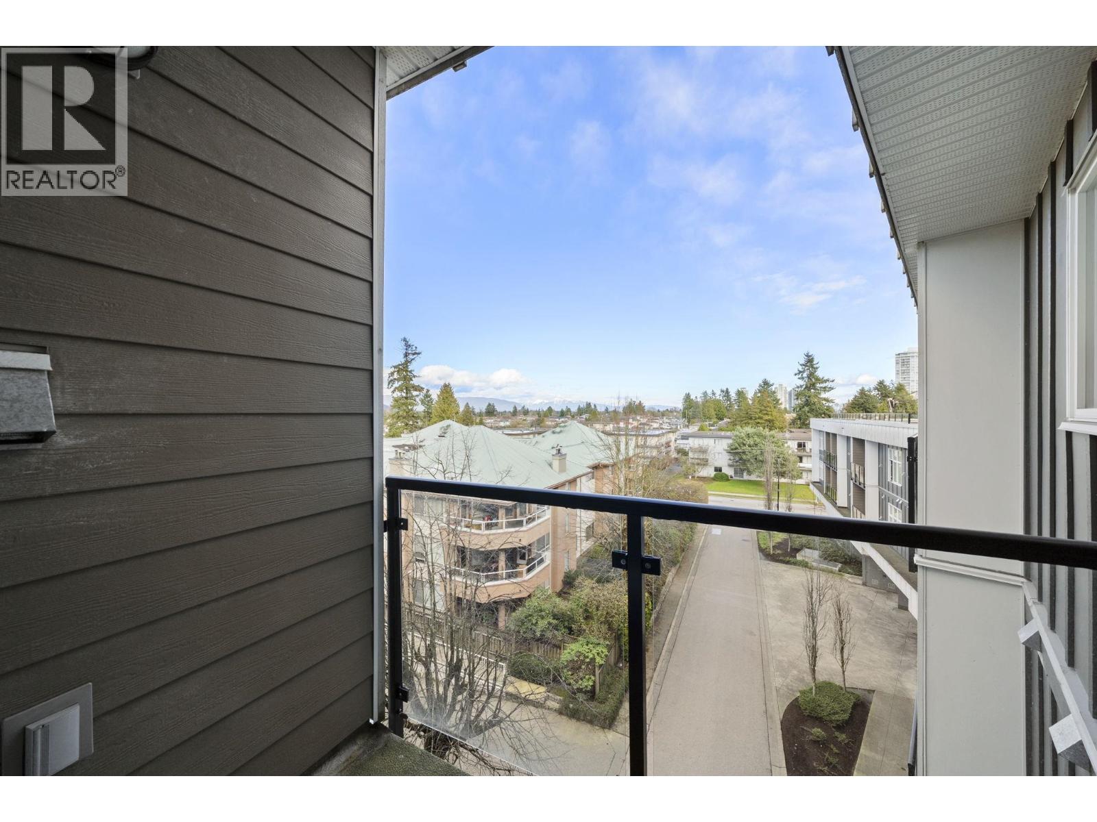 Ph18 6283 Kingsway, Burnaby, British Columbia  V5J 0H3 - Photo 13 - R3105377