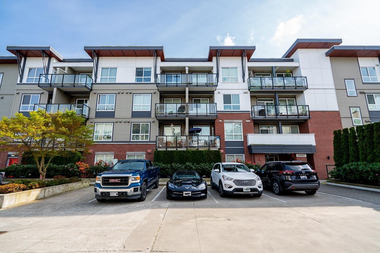 303 19567 64 Avenue, Surrey, British Columbia  V3S 7H8 - Photo 2 - R3113747