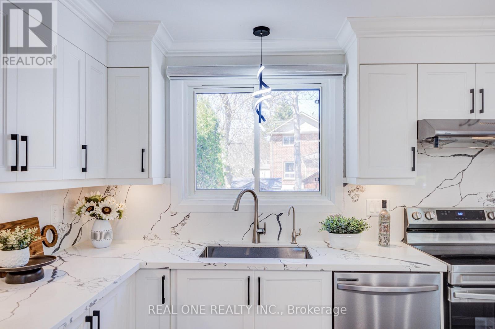 14 Brookfield Court, Markham, Ontario  L3P 2W9 - Photo 24 - N13025736