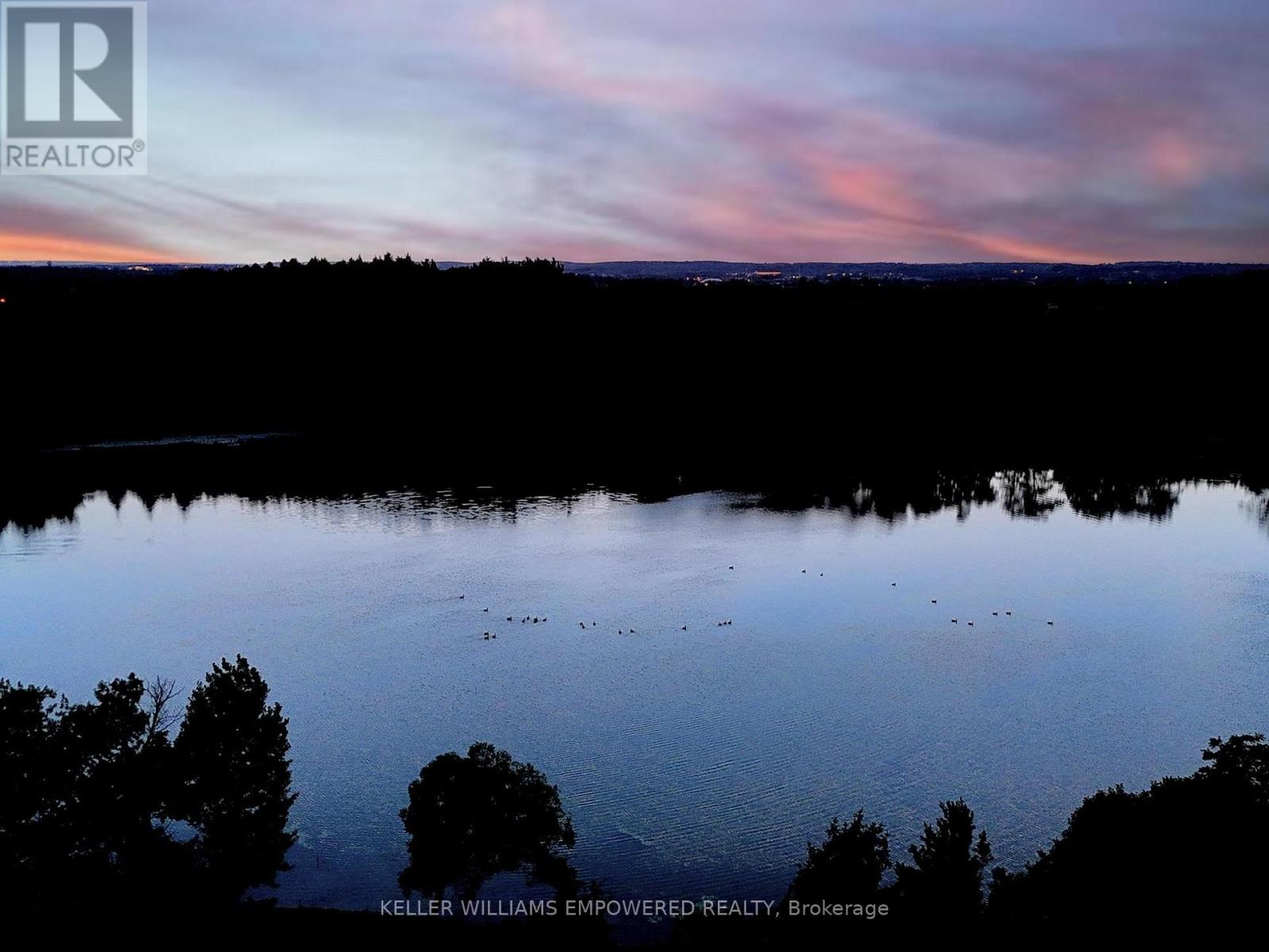 8 Macleod Estate Court, Richmond Hill, Ontario  L4E 0B1 - Photo 7 - N12770826