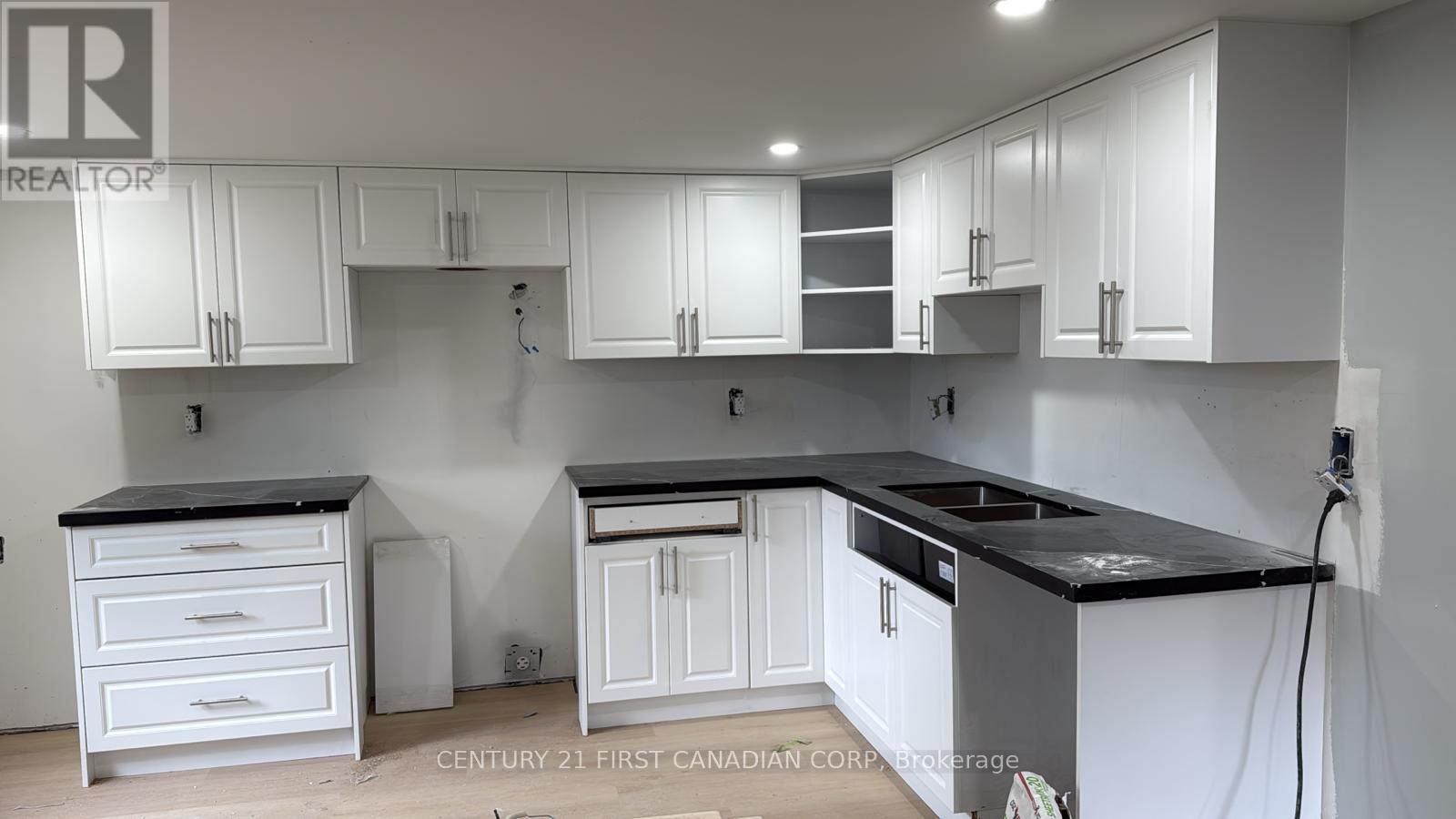 Lower - 65 Irving Place, London East, Ontario  N5V 2H6 - Photo 4 - X13026666