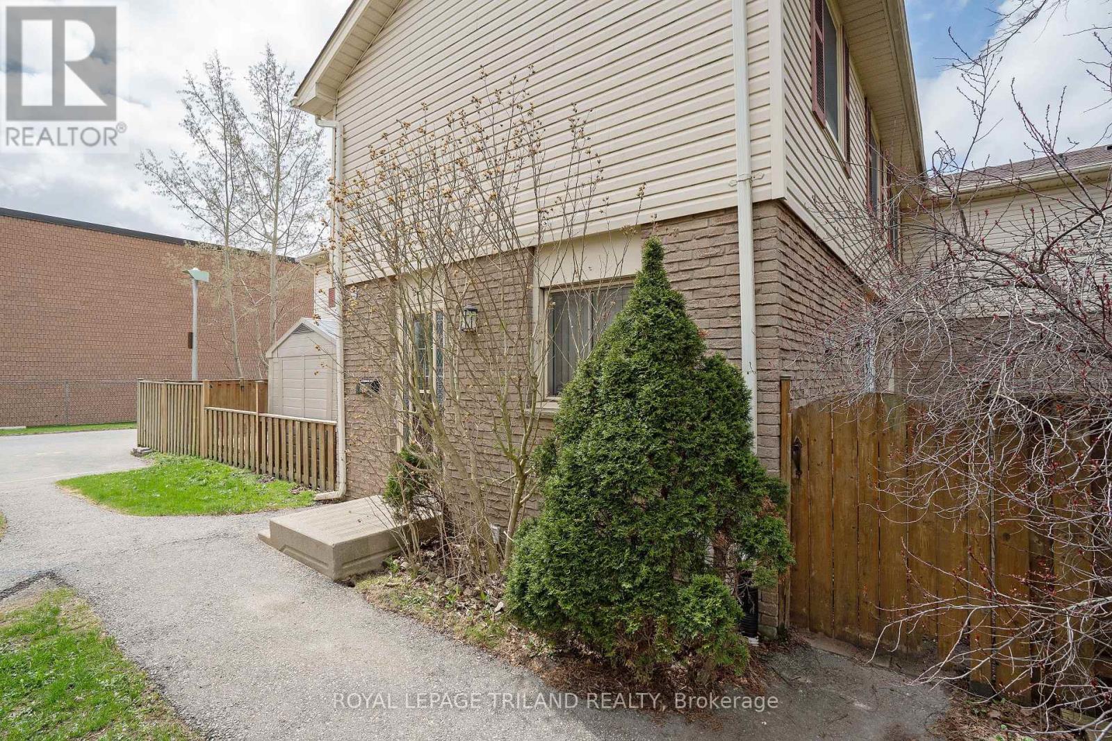 222 - 230 Clarke Road, London East, Ontario  N5W 5P8 - Photo 2 - X13026670