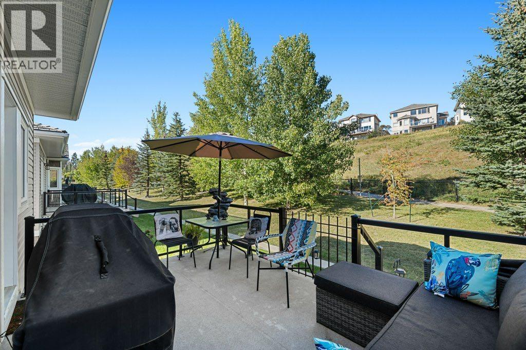 528 Rocky Vista Gardens NW, Calgary, Alberta  T3G 0B7 - Photo 35 - A2302763