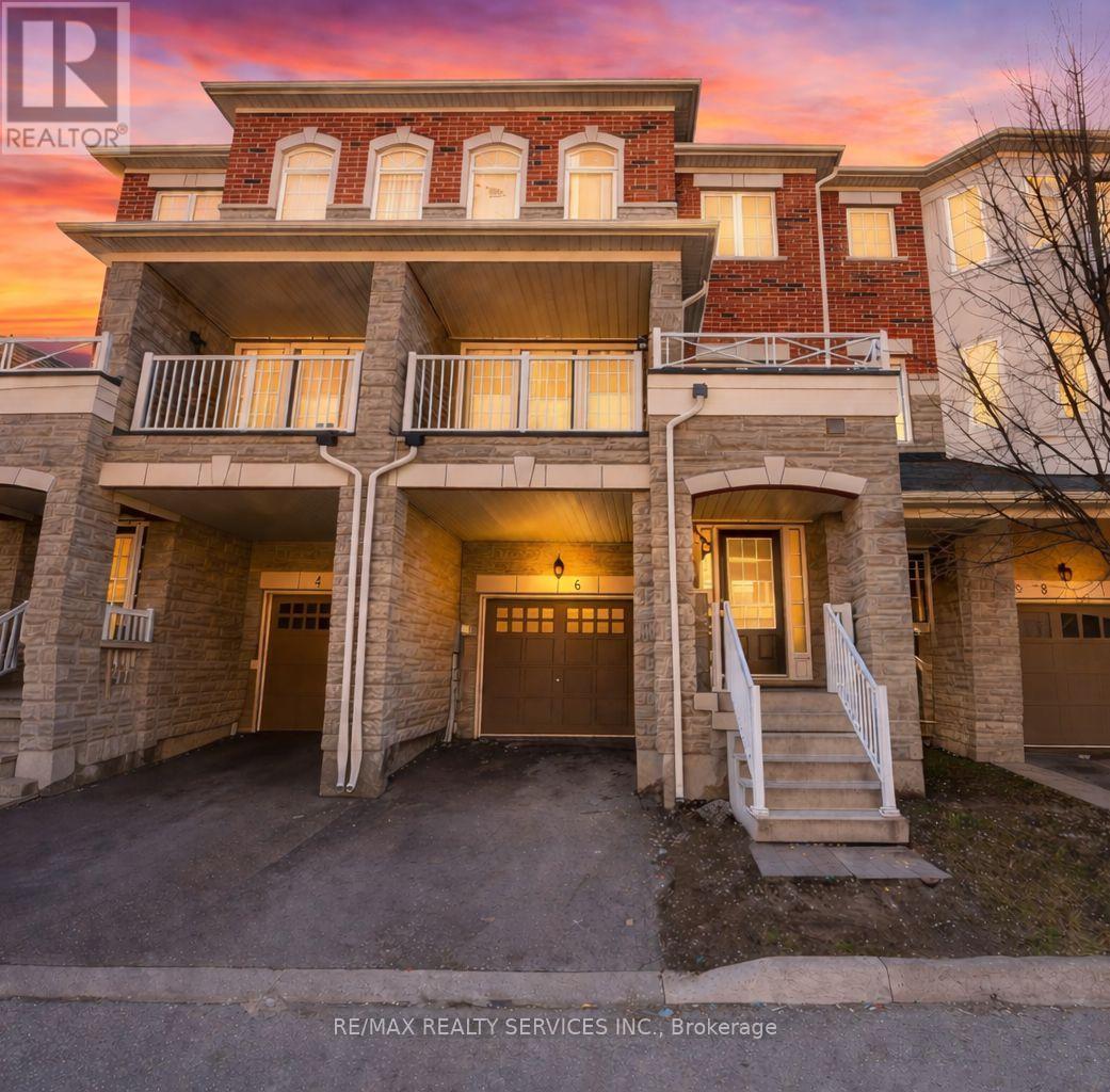 6 RABBIT RUN WAY, Brampton, Ontario