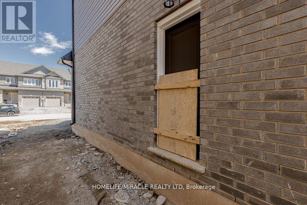 223 Rockledge Drive, Hamilton, Ontario  L0R 1P0 - Photo 24 - X12972816