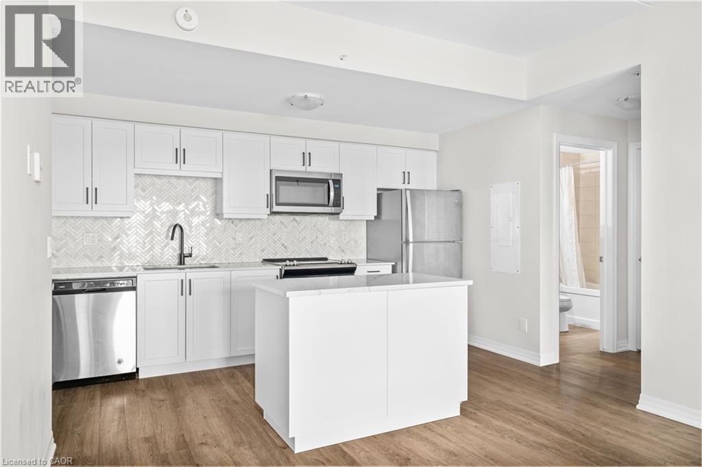 195 COMMONWEALTH Street Unit# 206, Kitchener, Ontario