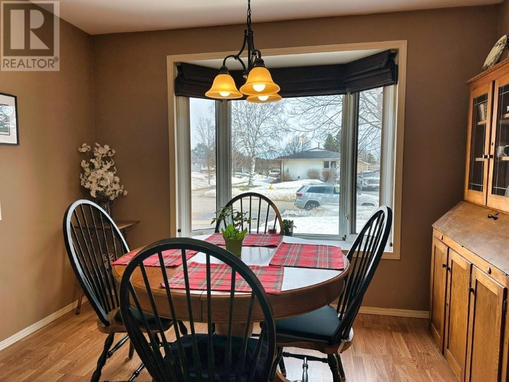 151 Essex Court, Thunder Bay, Ontario  P7A 7N4 - Photo 17 - TB2600763