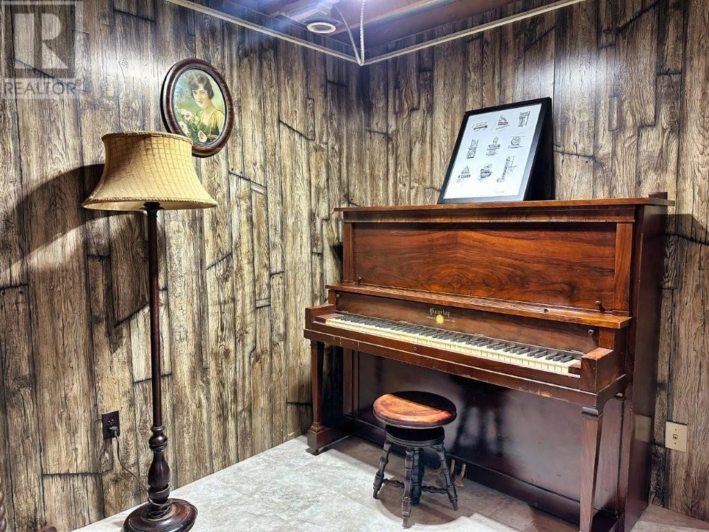 151 Essex Court, Thunder Bay, Ontario  P7A 7N4 - Photo 37 - TB2600763