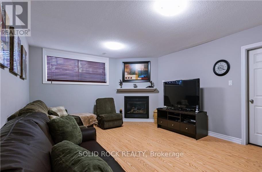 259 Montmorency Way, Ottawa, Ontario  K4A 0J9 - Photo 15 - X13026700