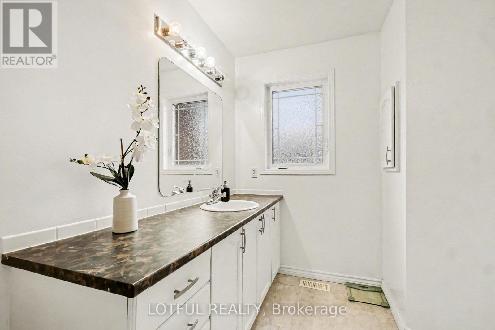 3 Collington Street, Ottawa, Ontario  K2G 6X5 - Photo 16 - X13026738