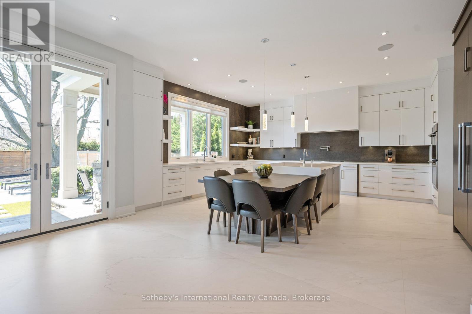 382 Sandhurst Drive, Oakville, Ontario  L6L 3L3 - Photo 15 - W13026790