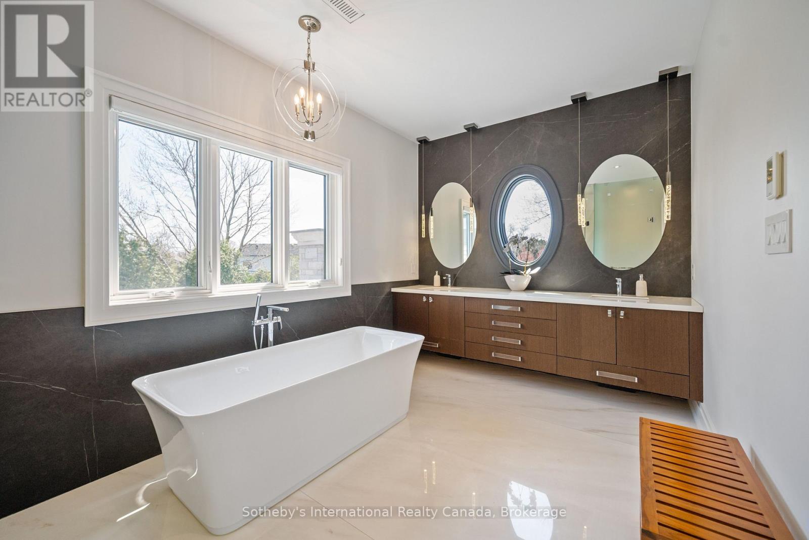 382 Sandhurst Drive, Oakville, Ontario  L6L 3L3 - Photo 24 - W13026790