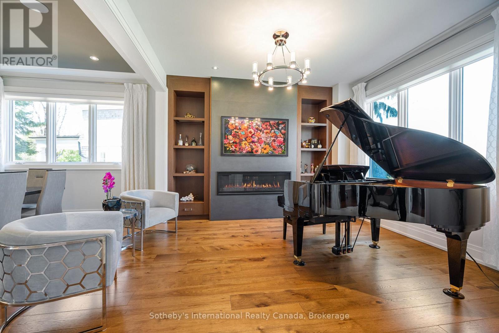 382 Sandhurst Drive, Oakville, Ontario  L6L 3L3 - Photo 5 - W13026790