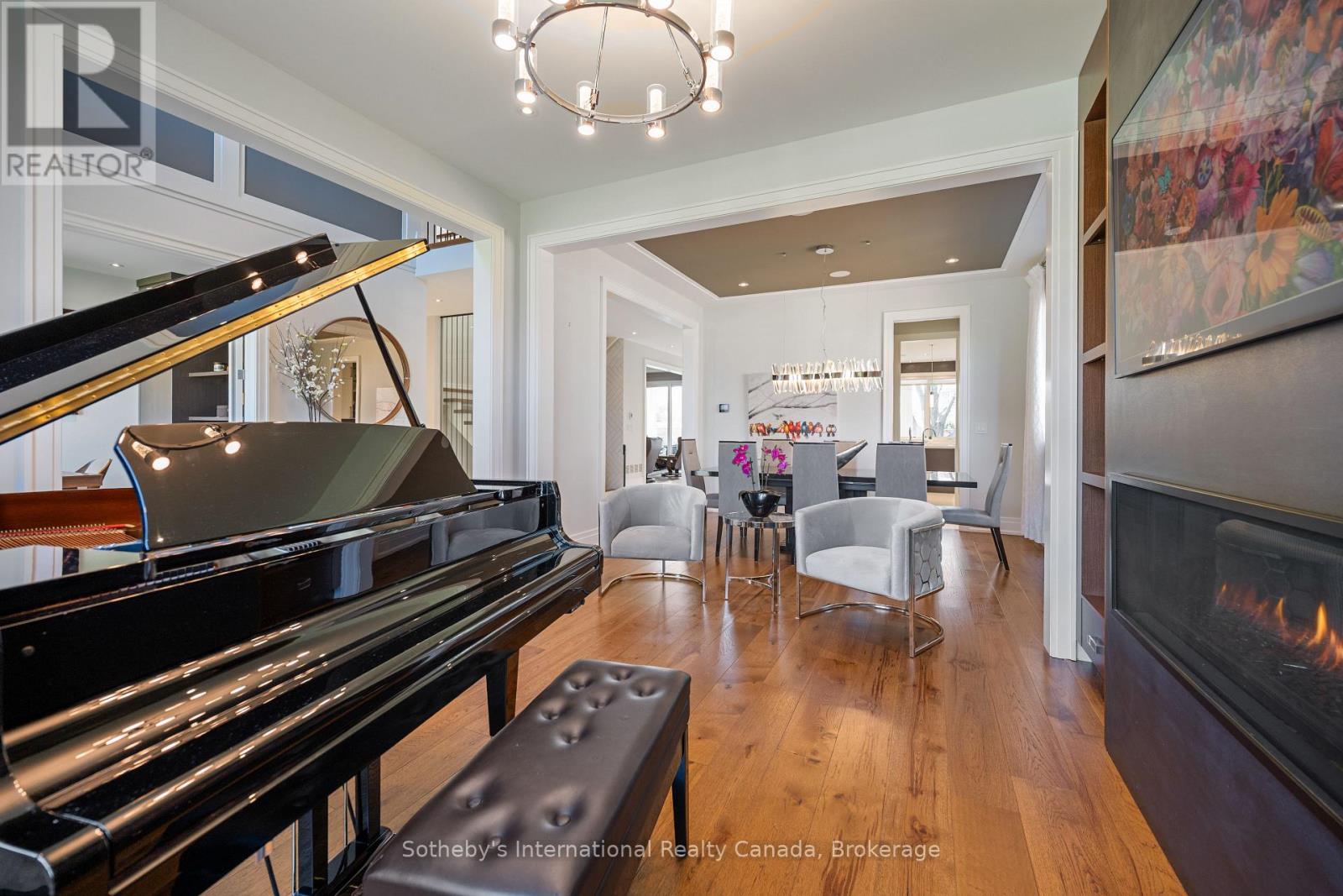 382 Sandhurst Drive, Oakville, Ontario  L6L 3L3 - Photo 6 - W13026790