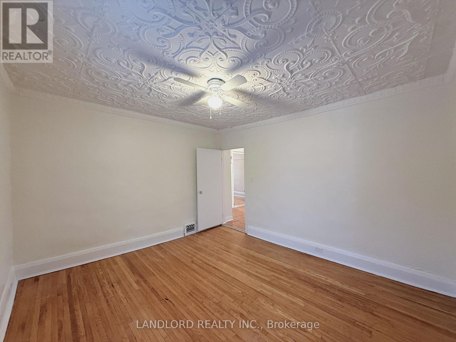 2 - 1 Clinton Street, Toronto, Ontario  M6J 2N8 - Photo 14 - C12754054