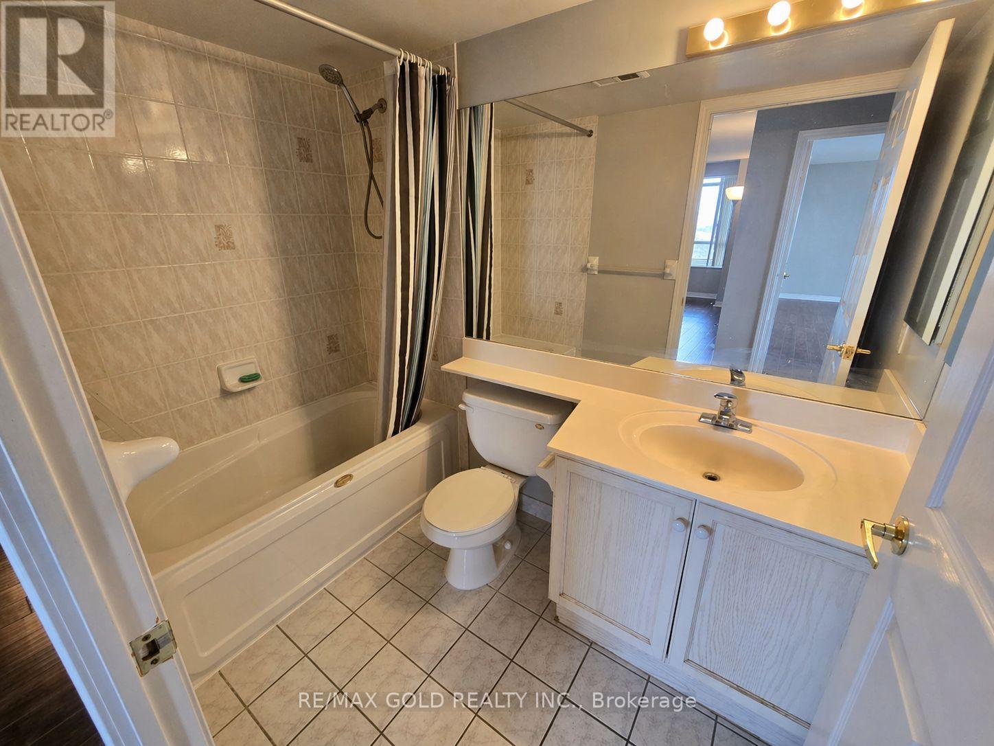 1505 - 35 Kingsbridge Garden Circle, Mississauga, Ontario  L5R 1B8 - Photo 22 - W13026438