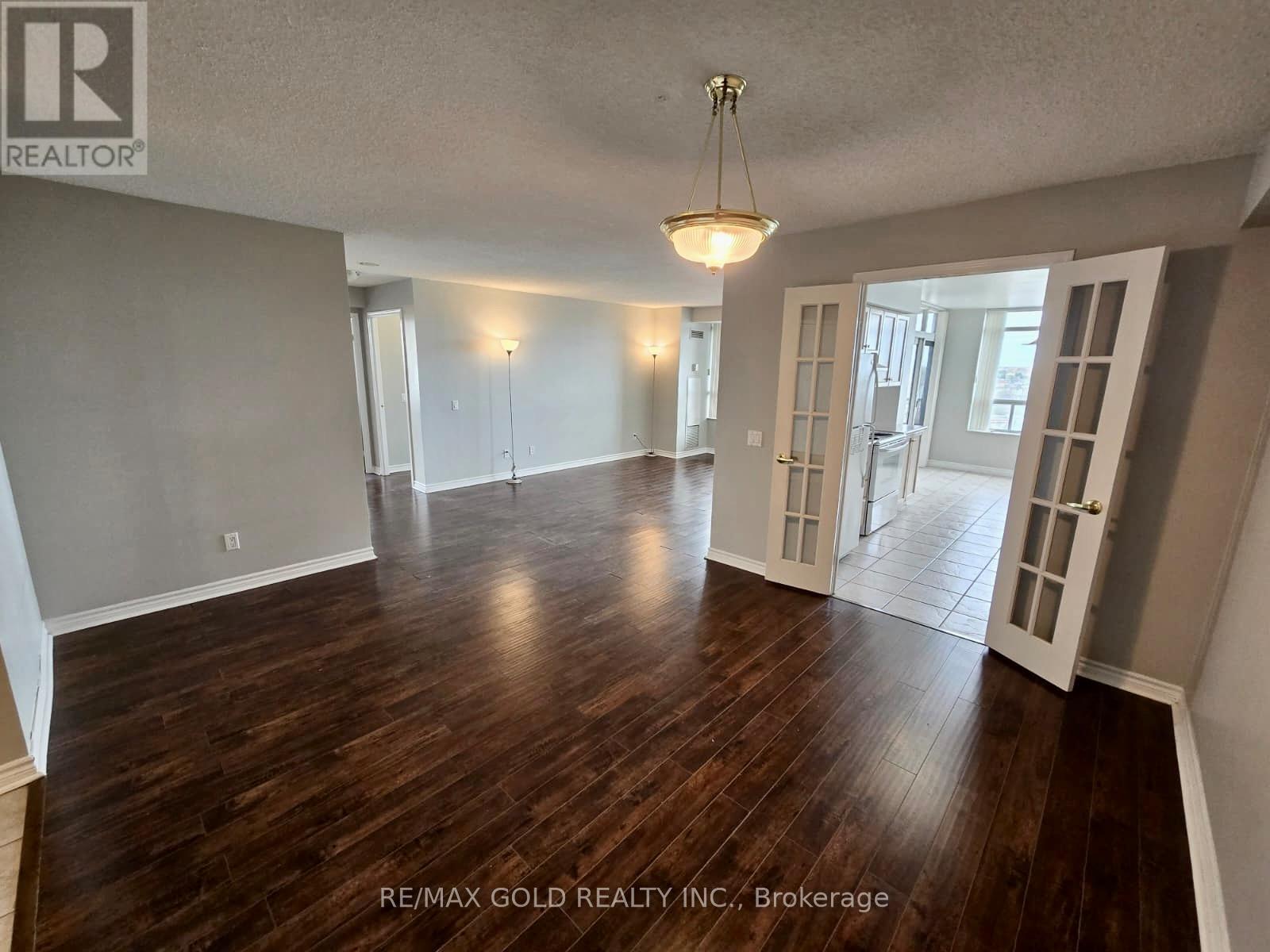 1505 - 35 Kingsbridge Garden Circle, Mississauga, Ontario  L5R 1B8 - Photo 5 - W13026438