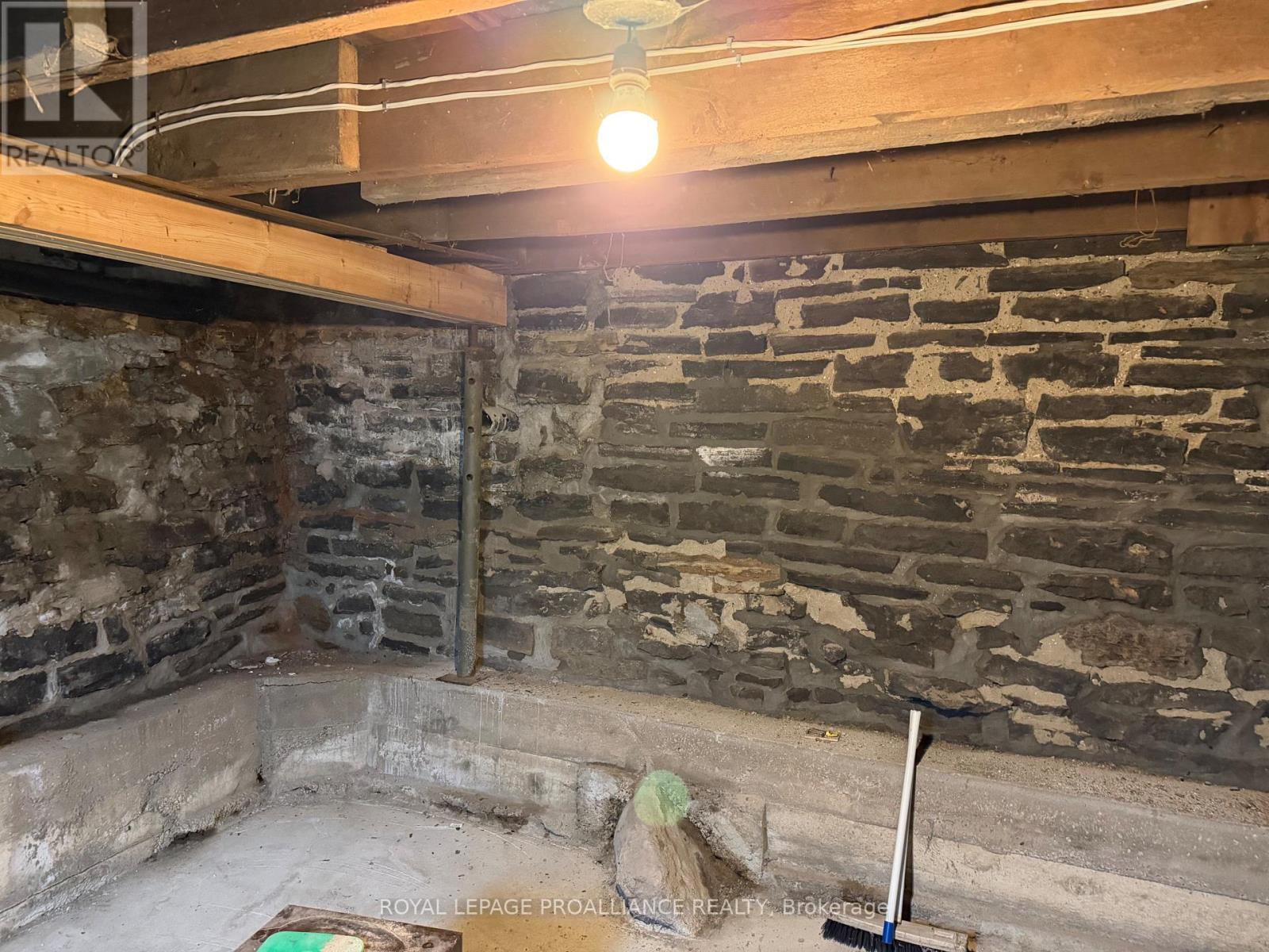 125 James Street W, Brockville, Ontario  K6V 4A3 - Photo 34 - X13026660