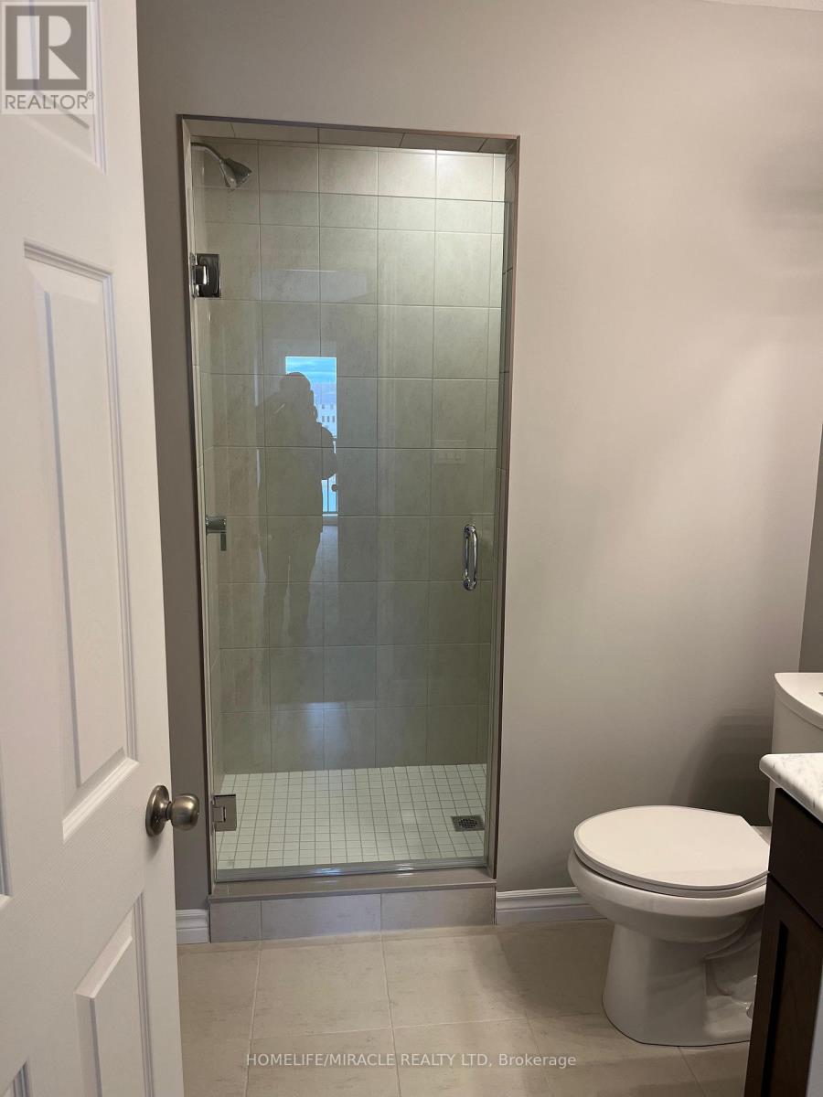 68 Lomond Lane, Kitchener, Ontario  N2R 0T6 - Photo 6 - X13022922