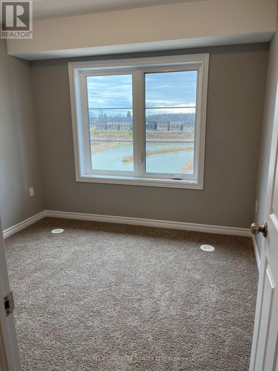 68 Lomond Lane, Kitchener, Ontario  N2R 0T6 - Photo 4 - X13022922