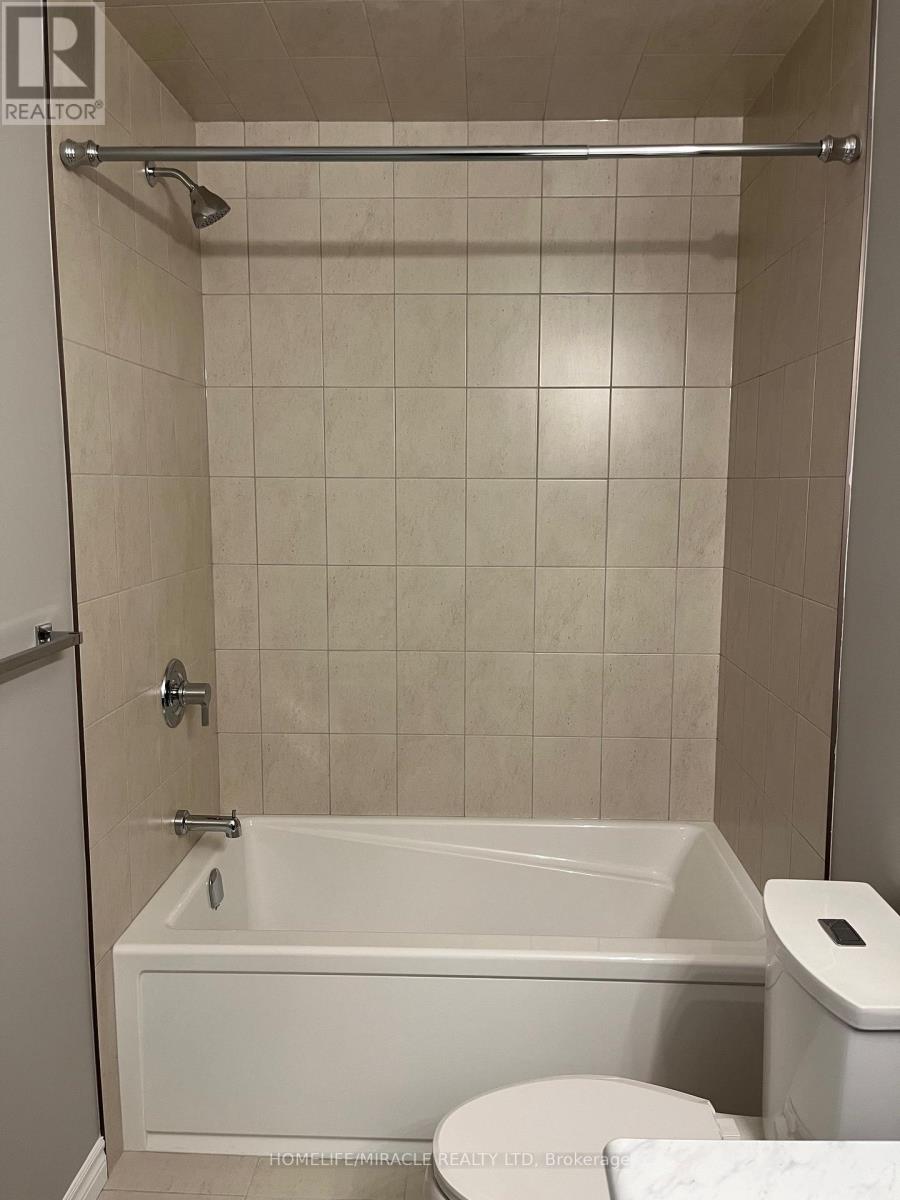 68 Lomond Lane, Kitchener, Ontario  N2R 0T6 - Photo 9 - X13022922