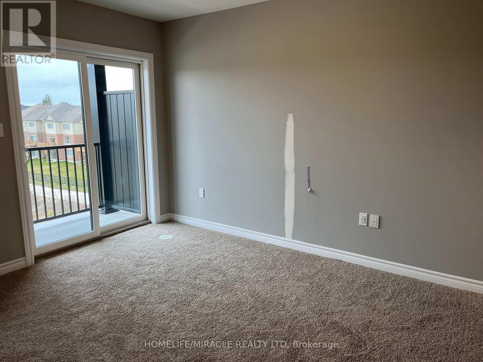 68 Lomond Lane, Kitchener, Ontario  N2R 0T6 - Photo 5 - X13022922