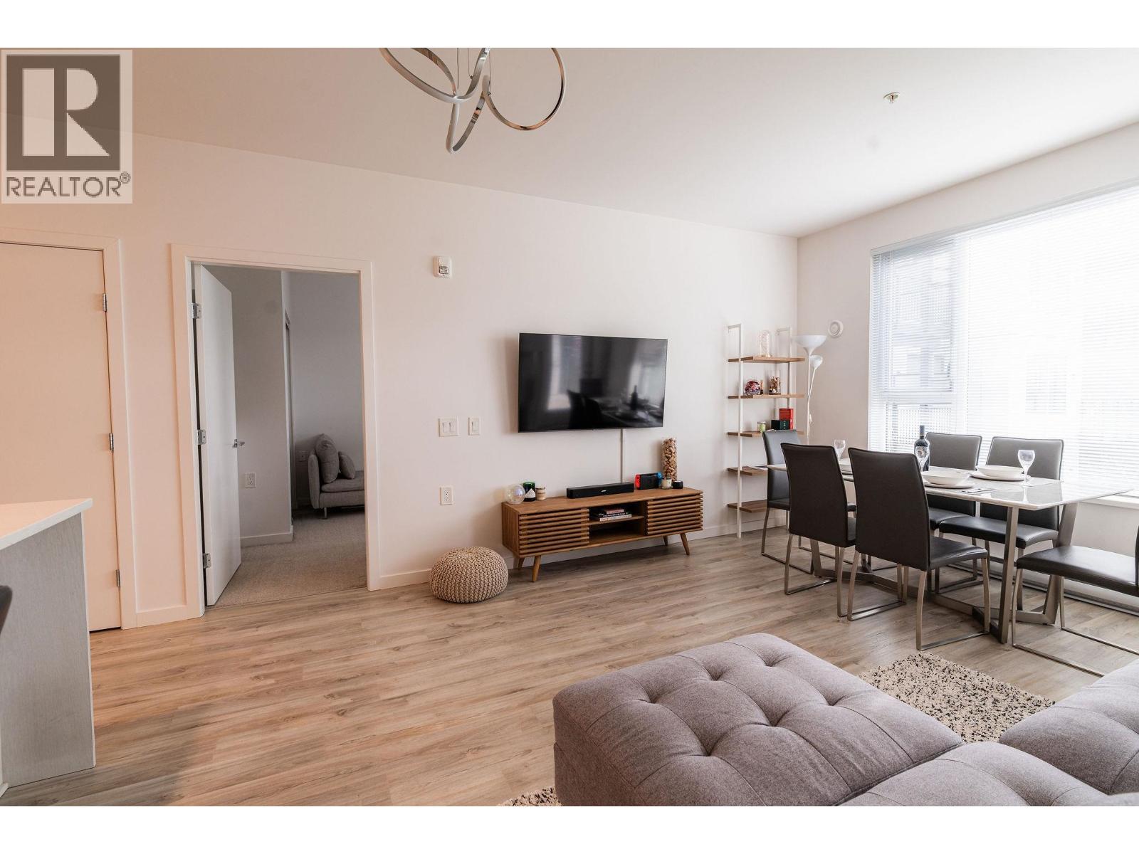 302 621 Regan Avenue, Coquitlam, British Columbia  V3J 0K1 - Photo 9 - R3114107