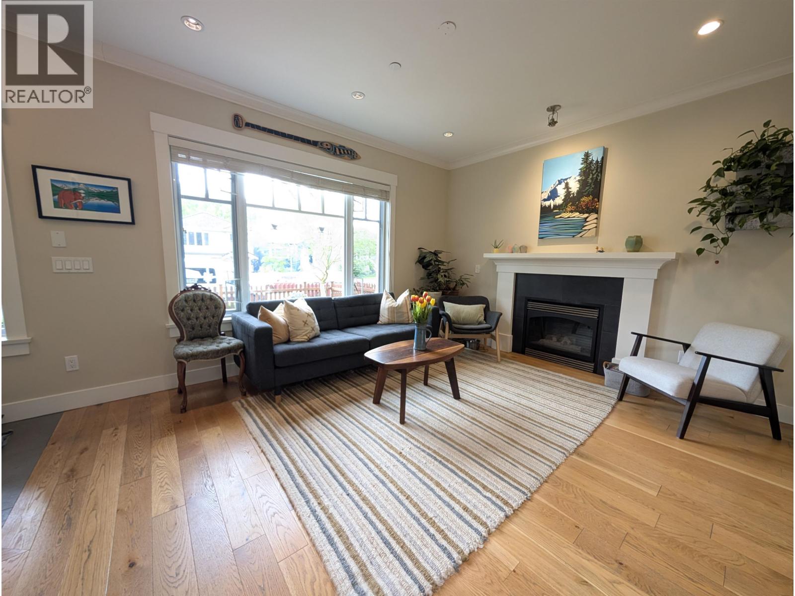 945 E 21st Avenue, Vancouver, British Columbia  V5V 1S4 - Photo 4 - R3114131