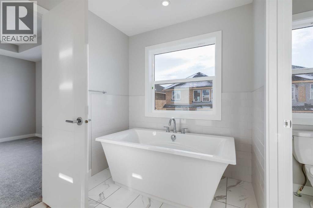 1309 South Point Parade SW, Airdrie, Alberta  T4B 5H9 - Photo 22 - A2274293