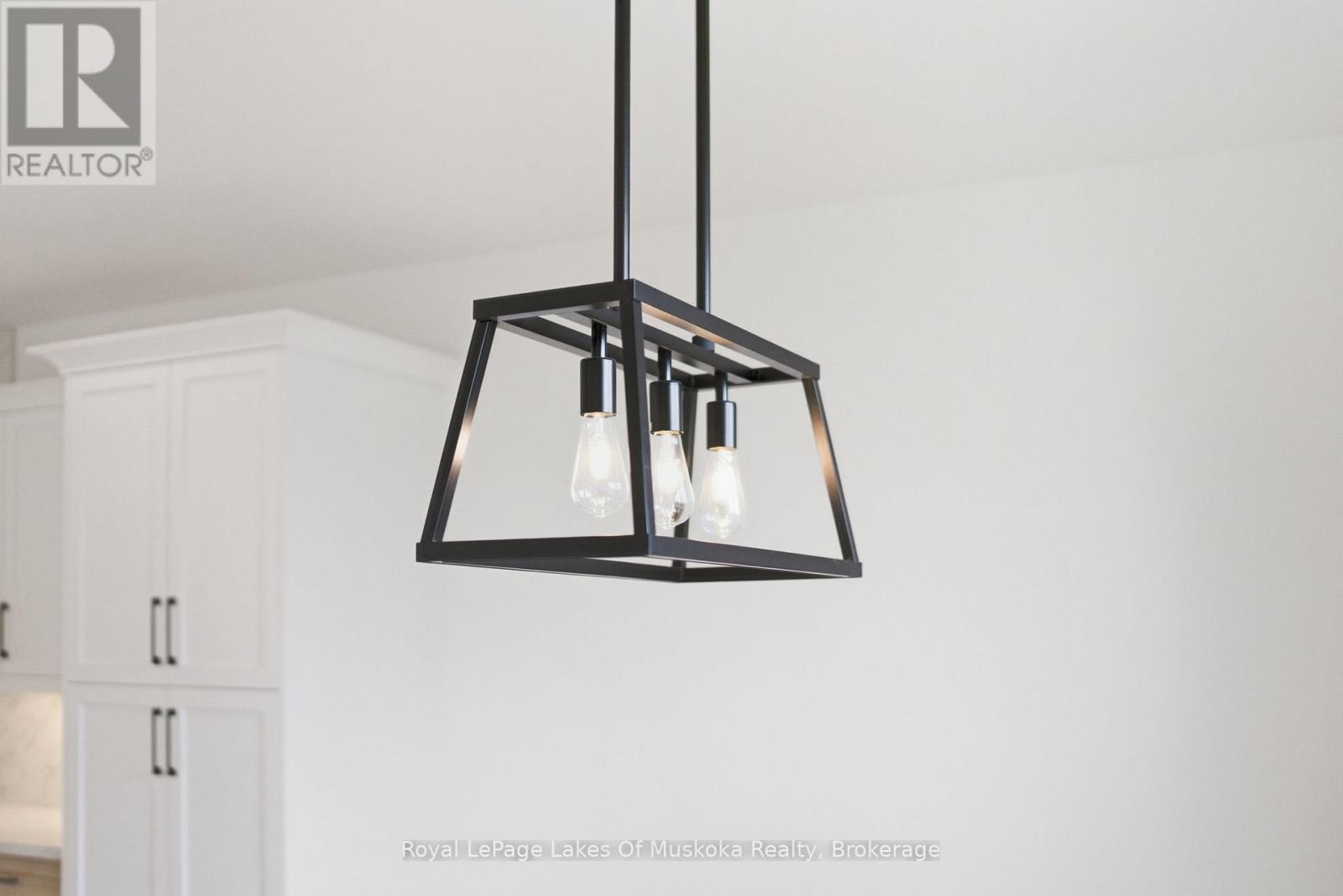 19 Henry Ball Court, Oro-Medonte (Warminster), Ontario  L0K 2G1 - Photo 21 - S13026698