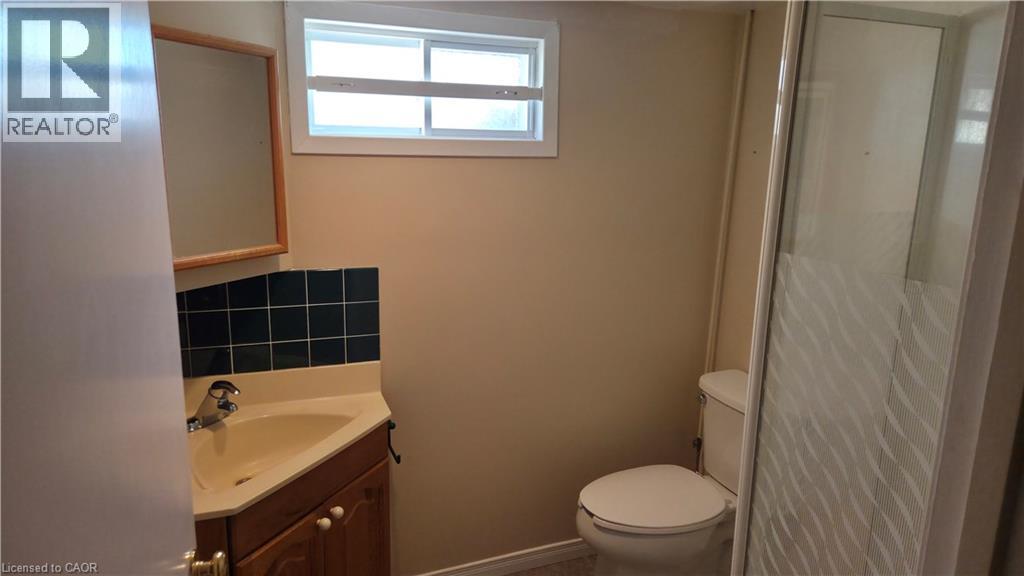 35 Bradley Drive, Kitchener, Ontario  N2A 1K3 - Photo 14 - 40822694