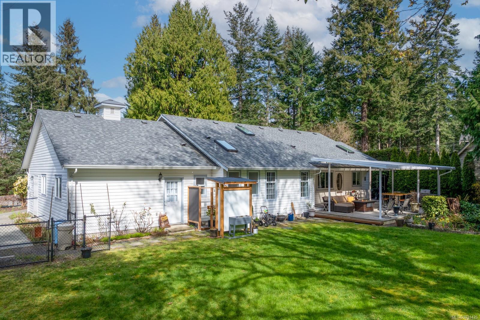 1451 Seaview Rd, Black Creek, British Columbia  V9J 1J7 - Photo 34 - 1031420