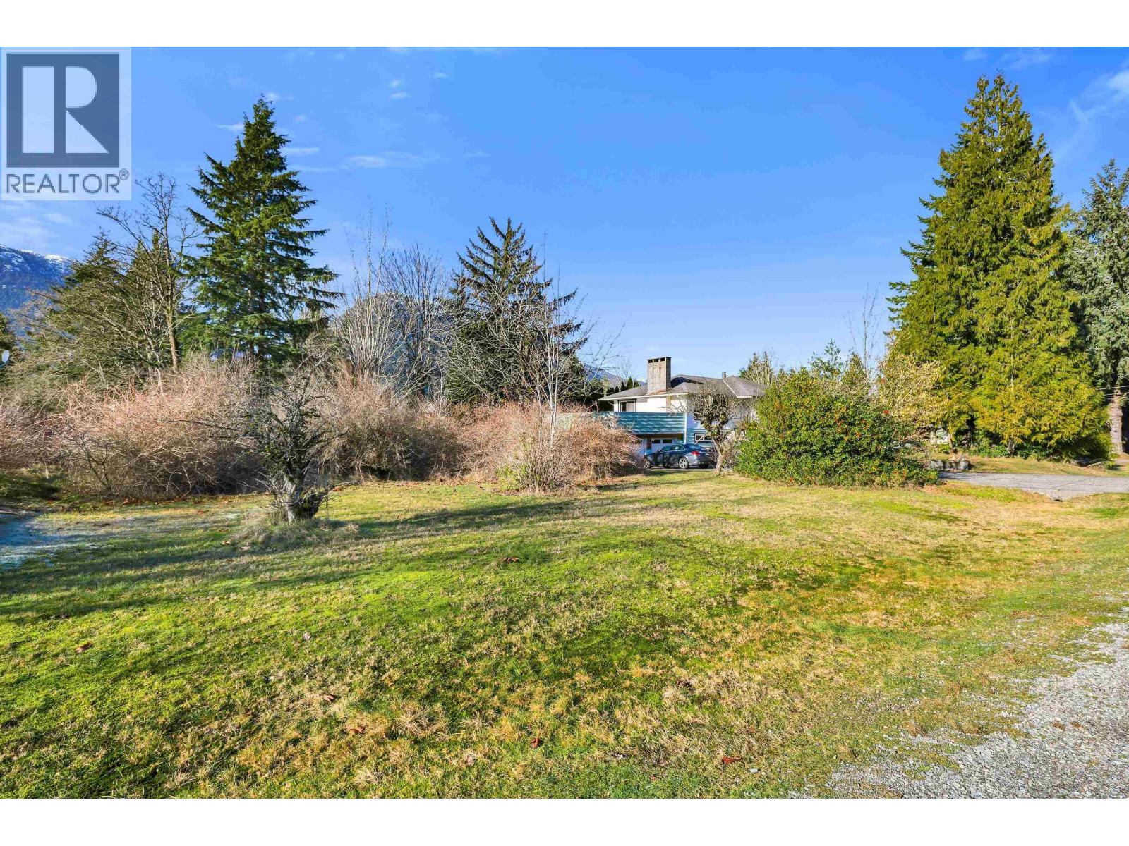 40127 Kalodon Road, Squamish, British Columbia  V0N 1T0 - Photo 5 - R3114090