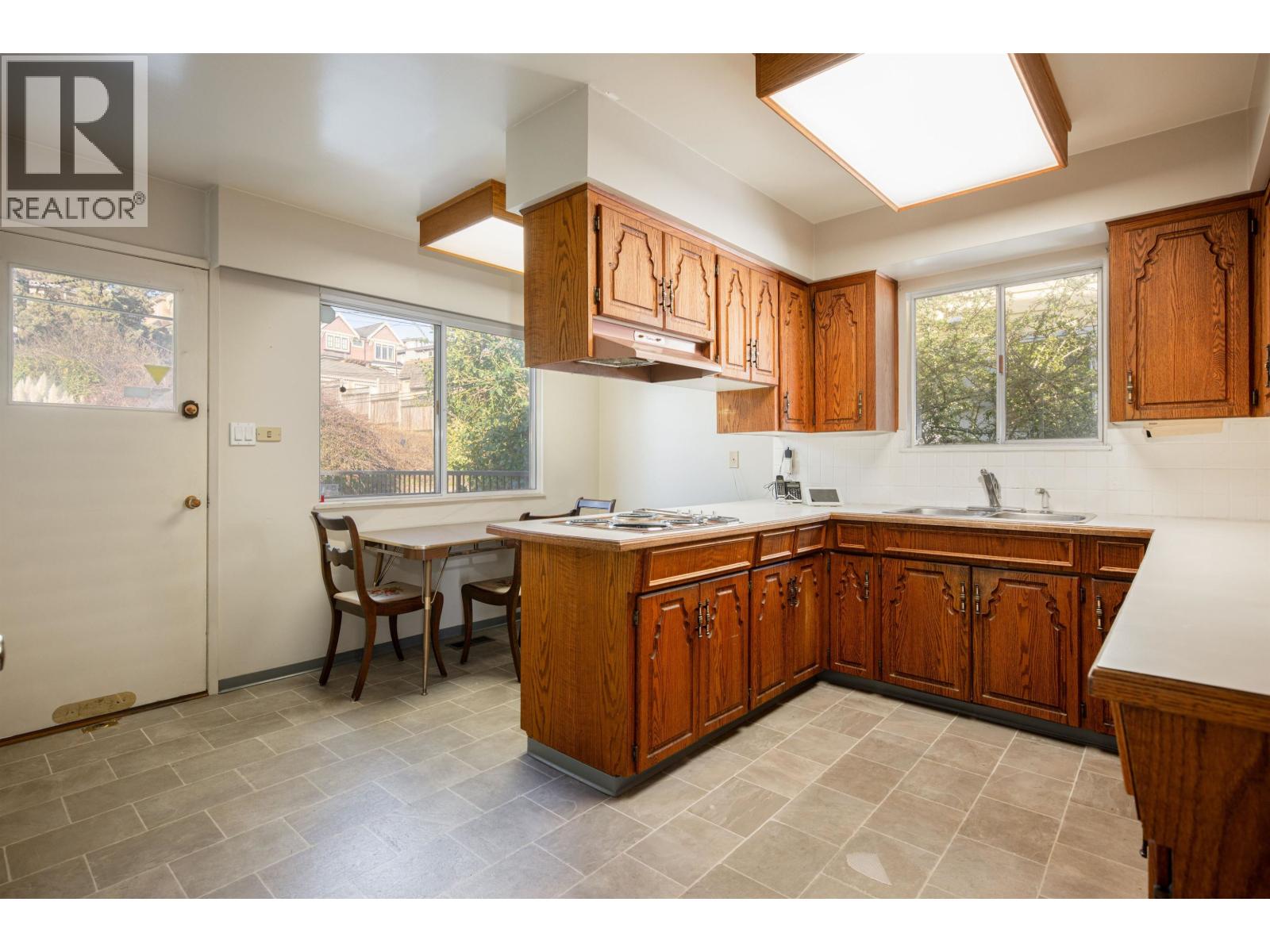 2321 Harrison Drive, Vancouver, British Columbia  V5P 2P7 - Photo 12 - R3114144